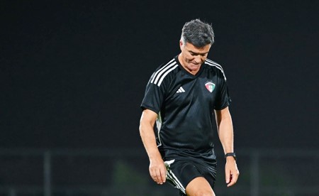 سـوزا «يكثـف» تدريبـاته للاعبـي «الأزرق»