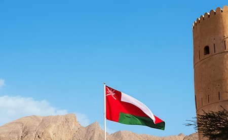 عُمان تدين استهداف خط أنابيب «شرق - غرب» في السعودية: دعم المملكة في صون أمنها واستقرارها