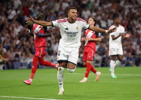 ريال مدريد يتغلب على ضيفه رايو فايكانو 4 - 1 في الدوري الإسباني