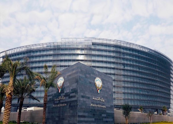 «التربية» تعتمد نتائج القبول لـ 2991 طالبًا وطالبة في نظام المسارات بالمرحلة الثانوية