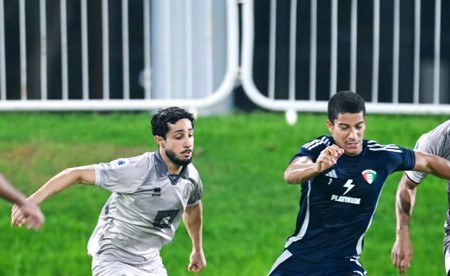 «الأزرق» تغلب على لوسيل في «المناورة التدريبية»