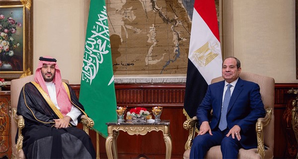 الرئيس المصري يستقبل ولي العهد السعودي في القاهرة