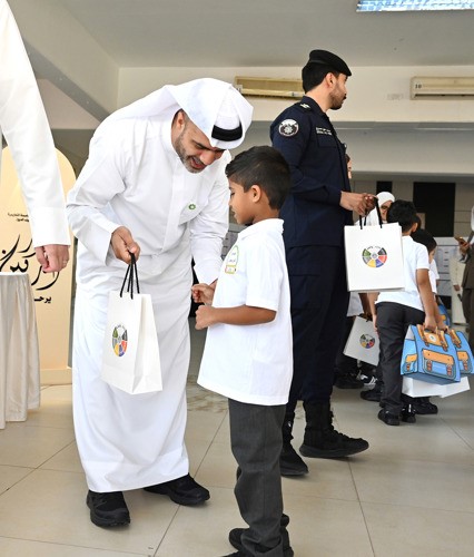 جانب من استقبال الأطفال في المدرسة
