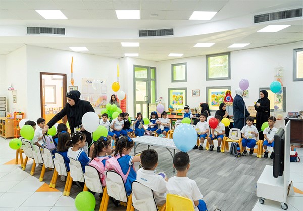 «الصغار» يدشنون عامهم الدراسي.. و«المرور» يؤمّن طريقهم إلى الروضات