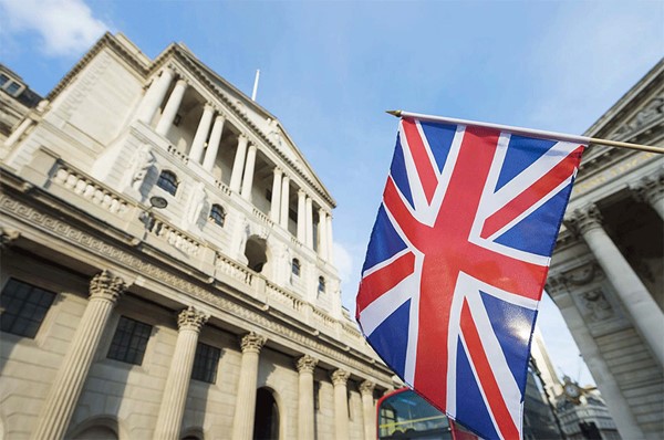 بنك إنجلترا يثبت معدل الفائدة عند 3.75%