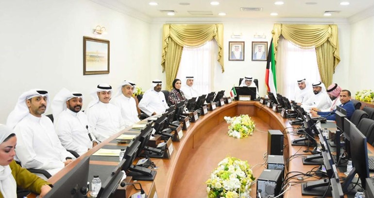 الأمين العام المساعد للشؤون التنفيذية للجهاز العميد سليمان الحسينان والأمين العام المساعد للشؤون الفنية والمعلومات عبدالله الفرحان ومدير إدارة التعليم الخاص عبدالله الدعيجاني مع الحضور في الاجتماع