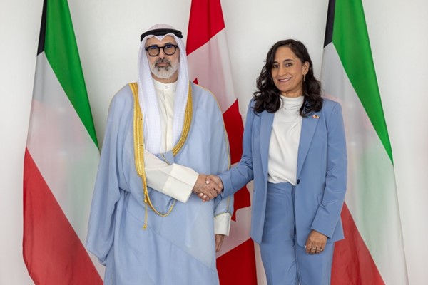 وزير الخارجية يوقع مع نظيرته الكندية مذكرة تفاهم في مجال الدفاع والأمن