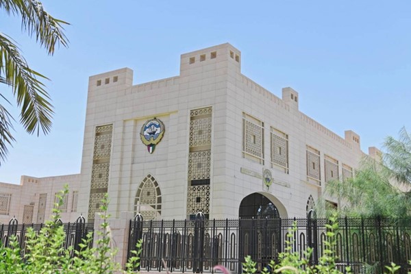 مرسوم بتعيين عبدالعزيز الجارالله سفيرا للكويت لدى النرويج
