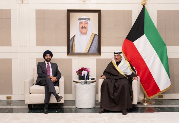 ممثل صاحب السمو الأمير الشيخ مشعل الأحمد سمو ولي العهد الشيخ صباح الخالد رئيس مجموعة البنك الدولي أجاي بانغا
