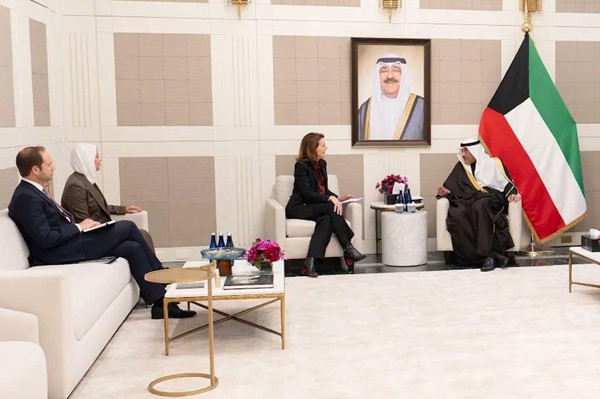 ممثل صاحب السمو سمو ولي العهد يستقبل الرئيس والمدير التنفيذي للاستثمار في "ألفابت وغوغل" ورئيس مجموعة البنك الدولي والمدير التنفيذي