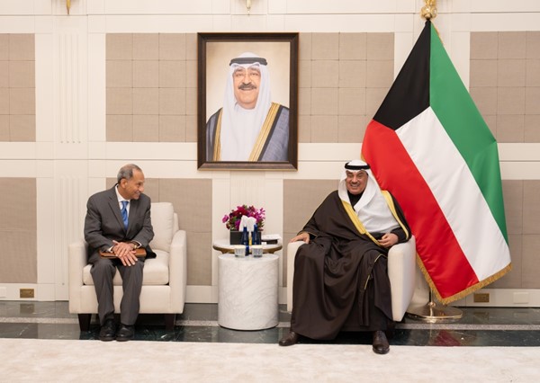  ممثل صاحب السمو الأمير الشيخ مشعل الأحمد سمو ولي العهد الشيخ صباح الخالد ونائب الرئيس الأول للشرق الأوسط وتركيا وآسيا الوسطى ونائب الرئيس الأول للتواصل مع الأعضاء الدوليين في غرفة التجارة الأميركية كوش تشوكسي