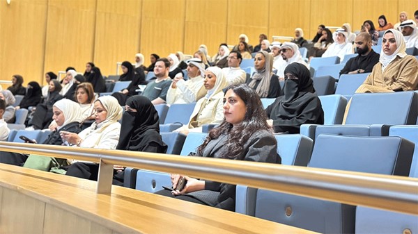 كلية الدراسات العليا نظمت اللقاء التنويري للطلبة المستجدين للعام الجامعي الحالي