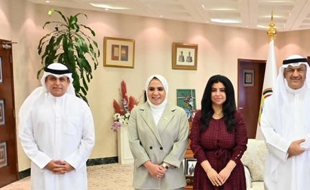 محافظ الجهراء يبحث مع مدير عام البيئة تعزيز التعاون والتنسيق في عدد من الملفات المشتركة