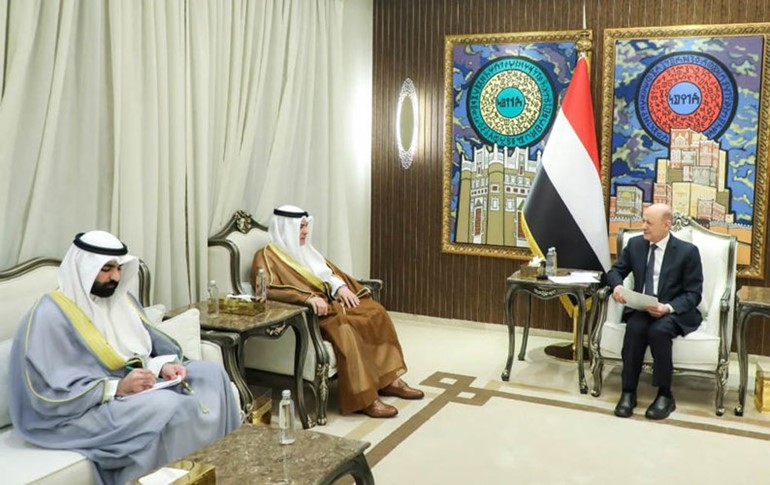 الرئيس اليمني يشيد بمواقف دولة الكويت ودعمها للشعب اليمني.