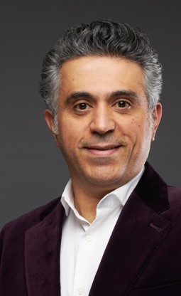 «أغنيتين بأغنية» 28 أكتوبر في «جابر الأحمد الثقافي»