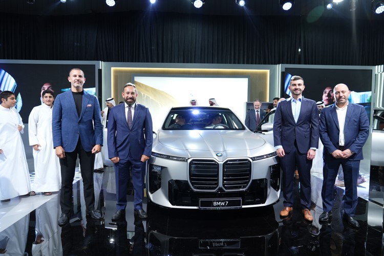 بالفيديو.. «BMW» الفئة السابعة الجديدة تصل إلى الكويت لتعيد تعريف الفخامة العصرية
