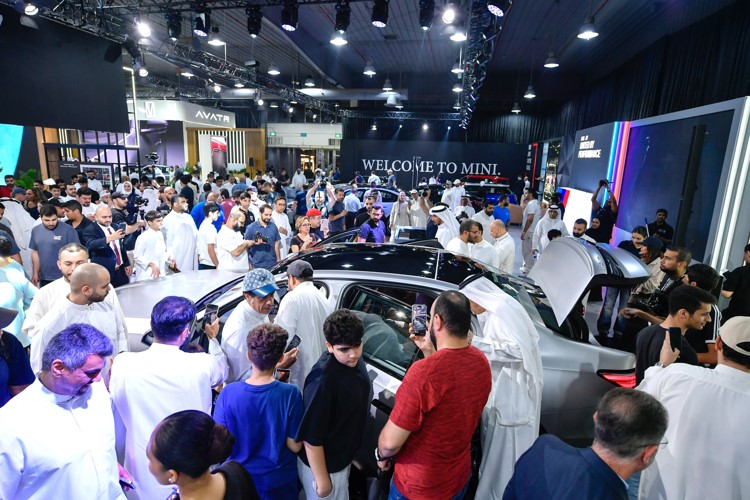 بالفيديو.. «BMW» الفئة السابعة الجديدة تصل إلى الكويت لتعيد تعريف الفخامة العصرية