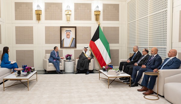 ممثل صاحب السمو يبحث مع الرئيس التنفيذي لـ «جي إي فيرنوفا العالمية» تطوير مشاريع الطاقة ورفع كفاءة محطات توليد الكهرباء