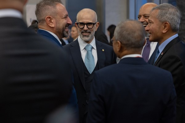  جانب من مشاركة وزير الخارجية الشيخ جراح الجابر في المنتدى