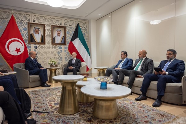 وزير الخارجية بحث مع وزير الشؤون الخارجية التونسي آخر المستجدات الإقليمية والدولية