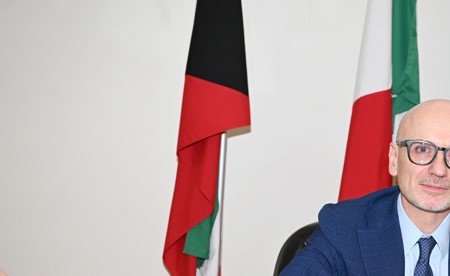 السفير الإيطالي: الكويت شريك إستراتيجي ونعمل على تعزيز التعاون الدفاعي والاقتصادي وحماية أمن المنطقة وحرية الملاحة
