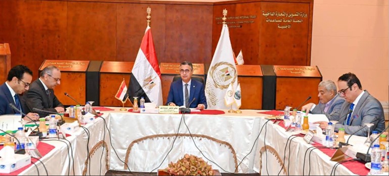 وزير التموين والتجارة الداخلية د. شريف فاروق مترئسا اجتماع مجلس إدارة اللجنة العامة للمساعدات الأجنبية
