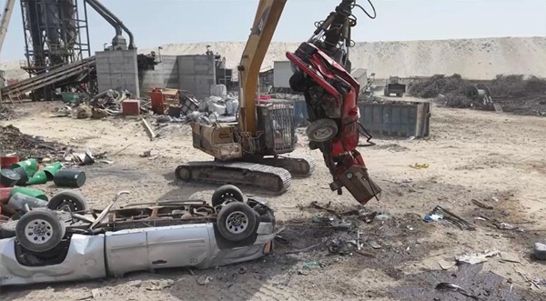 "المرور": ضبط متهمَين ارتكبا أعمال الاستهتار والرعونة وعرقلا عمل دورية أمنية وكبس مركبتيهما