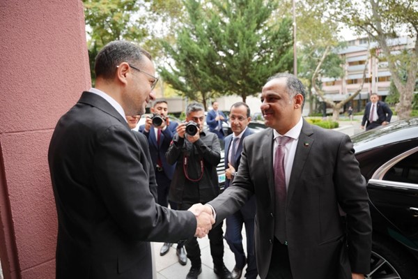  نائب وزير العدل التركي سادات أي يلدز مستقبلا وكيل وزارة الداخلية اللواء عبدالوهاب الوهيب