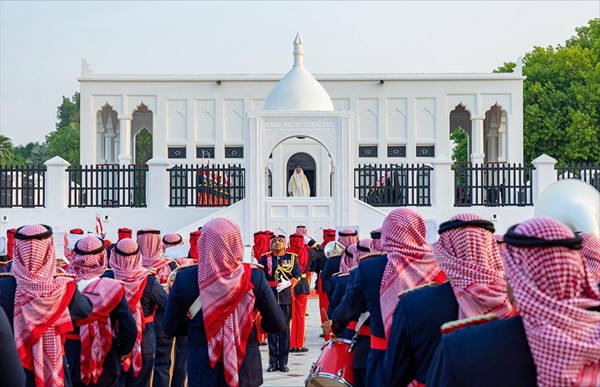 ملك البحرين: العلاقات مع الكويت متميزة وتشهد نمواً مستمراً