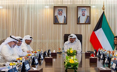 رئيس الوزراء ترأس اجتماع اللجنة الوزارية لمتابعة المشاريع التنموية : مواصلة الجهود لتسريع وتيرة الإنجاز