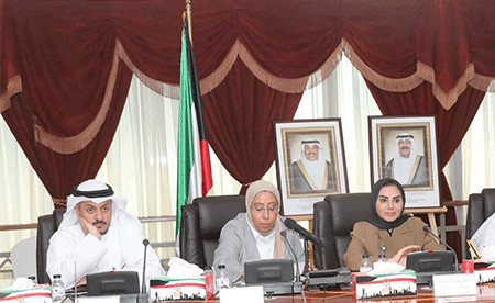 وزيرة «الشؤون» لرؤساء مجالس إدارات الجمعيات التعاونية: تطوير العمل والارتقاء بالخدمات المقدمة للمساهمين