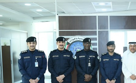 عذبي الناصر يتفقد مركز الهوية الوطنية ومركز قيادة الرابية بمحافظة الفروانية