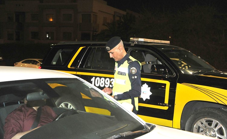 حجز 43 شخصا وضبط 438 مطلوبا ومخالفا وتحرير 29300 مخالفة