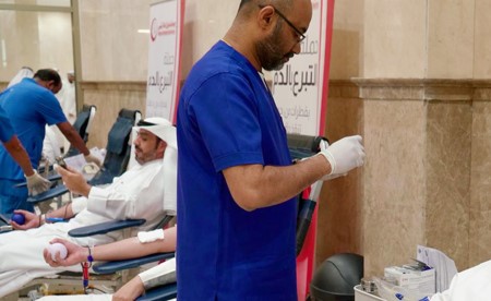 «الشؤون الإسلامية»: نظمت حملة «وياك.. فزعة أهل الكويت» للتبرع بالدم