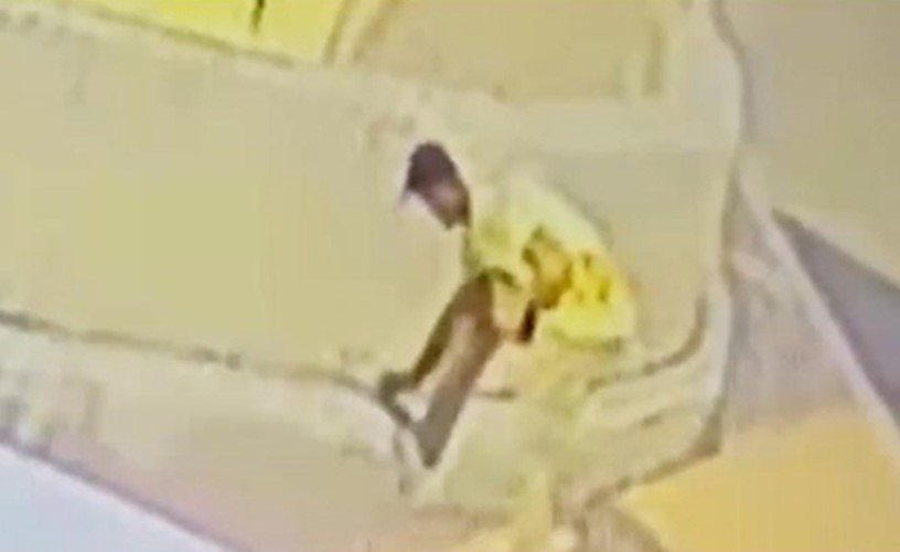بالفيديو سقوط تاجر شبو وعامل صيرفي في قبضة الجنائية