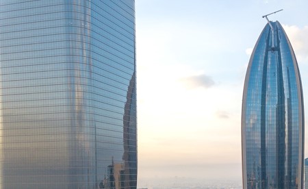 «الوطني» يناقش أبرز التحديات الاقتصادية والمالية العالمية مع كبار المسؤولين الدوليين