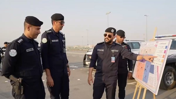 ضبط مطلوبين ومخالفين وتحرير مخالفات متنوعة في حملة أمنية موسعة في منطقة خيطان