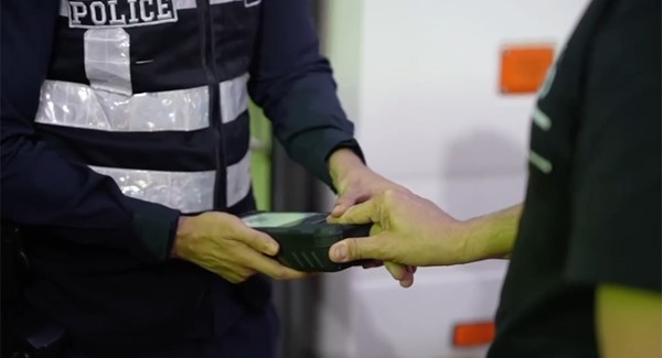 ضبط مطلوبين ومخالفين وتحرير مخالفات متنوعة في حملة أمنية موسعة في منطقة خيطان