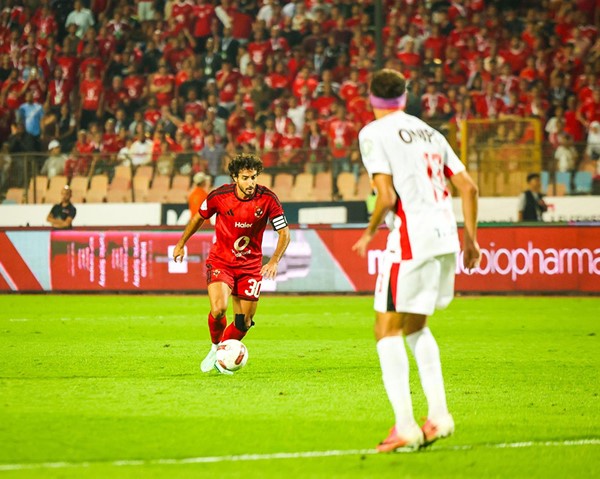 الأهلي يحسم "القمة " ويتغلب على الزمالك بثنائية