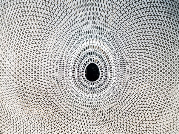 المصور عبدالله الشيرازي حصل على جائزة التميز (Highly Commended) في محور (Urban) إلى جانب شهادة التميز في محور (Abstract) (2)
