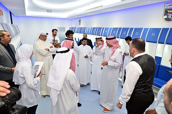 وفد الاتحاد السعودي يتفقد منشآت «السوبر»