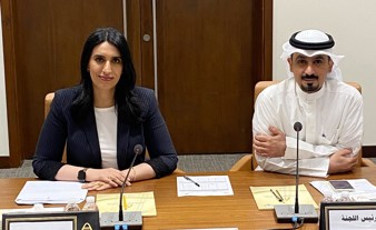 إضافة نشاطي بيع بالتجزئة لمستلزمات الطعام والأدوية بالمستشفى البيطري بالسالمية