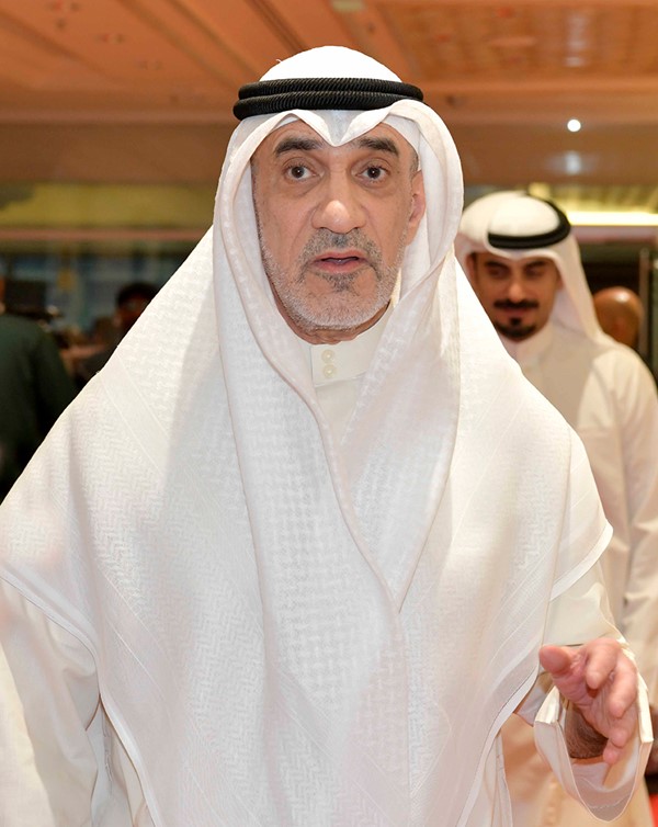 الشيخ فهد اليوسف الصباح يتفقد مرافق الاستاد