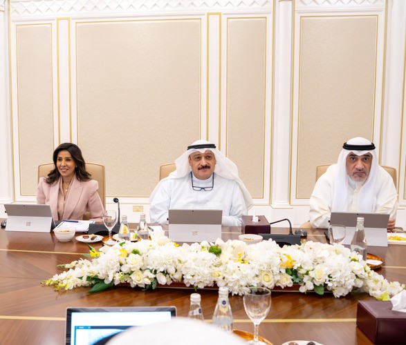النائب الأول لرئيس مجلس الوزراء ووزير الداخلية الشيخ فهد اليوسف ود.أحمد العوضي ود.نورة المشعان