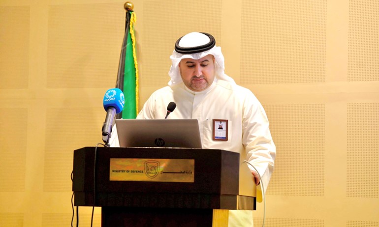 وكيل وزارة الدفاع الشيخ د.عبدالله المشعل متحدثا