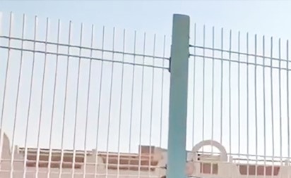 بالفيديو.. بتوجيهات النائب الأول.. ضبط عابث بجدار مدرسة وإلزام ذويه بإعادة طلائه