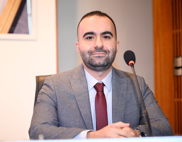 مدير مركز التعلم عن طريق المشاريع الأستاذ المشارك بقسم هندسة البترول بالجامعة الأسترالية جان الأشقر