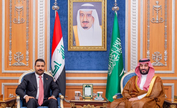 ولي العهد السعودي يؤكد لرئيس الوزراء العراقي الحرص على تعزيز التنسيق في الجانب الأمني