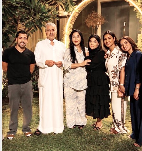 الحربي يتوسط نجوم مسلسل تحت الأرض