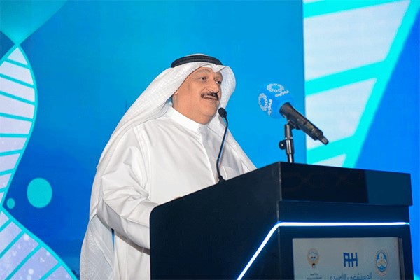 وزير الصحة د.أحمد العوضي